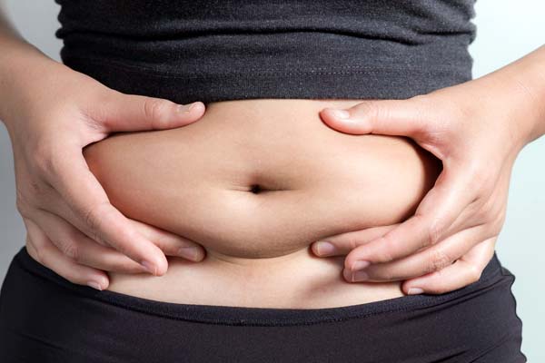 18 نصيحة لا تقاوم لفقدان الدهون في البطن بنجاح!