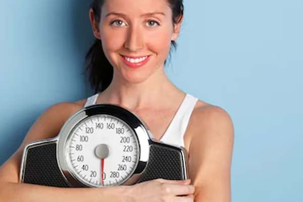 متى يبدأ الجسم بفقدان الوزن أثناء الرجيم؟ دليلك الشامل للإجابة على هذا السؤال